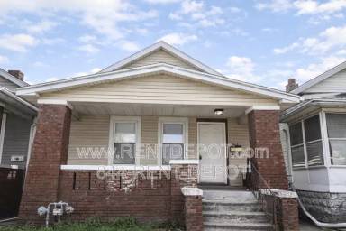 Main picture of 1413 E Indiana St