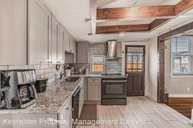 Main picture of 5019 W 2nd Ave
