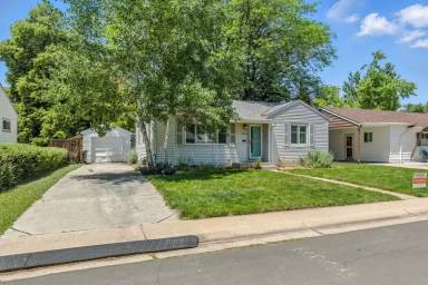 Main picture of 1761 S Filbert Ct