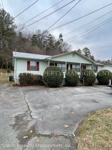 Main picture of 3038 Blue Springs Rd SE