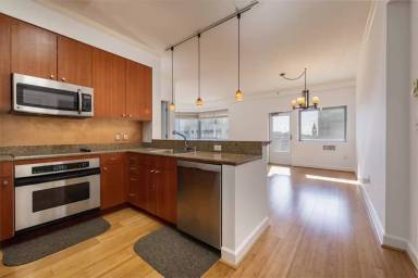 Main picture of Azari Property Management