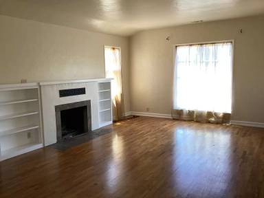 Main picture of 619 W Cypress Ave