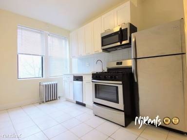 Main picture of 226 66th St