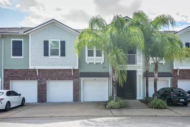 Main picture of 213 Larkin Pl
