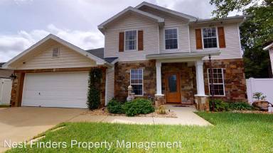 Main picture of 1402 Creek Point Blvd