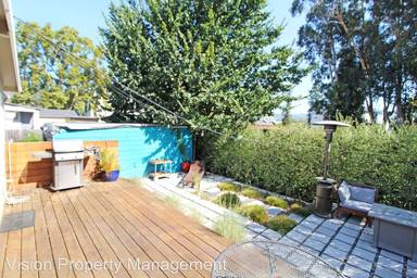 Main picture of 3066 Berlin Way