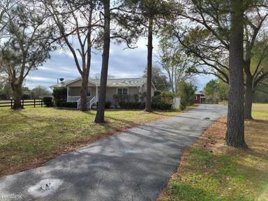 Main picture of 21633 Binford Rd