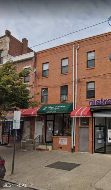 Main picture of 1417 W Girard Ave