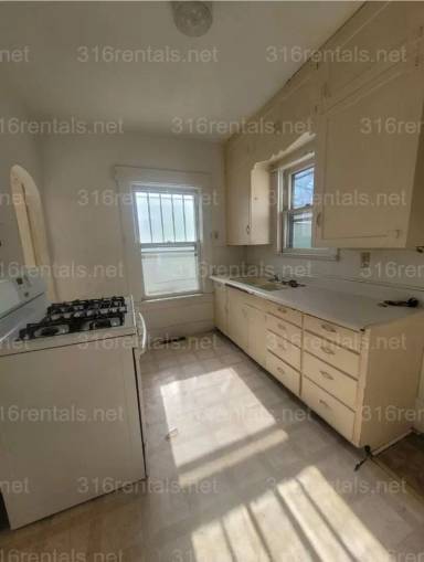 Main picture of 603 N High St