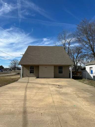 Main picture of 3301 N 25th St