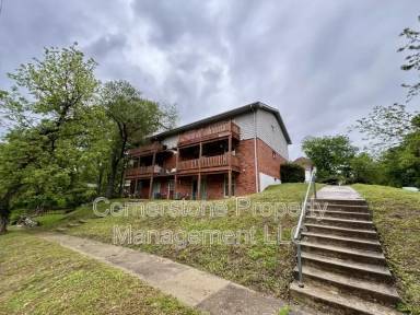 Main picture of 946 Indiana Street