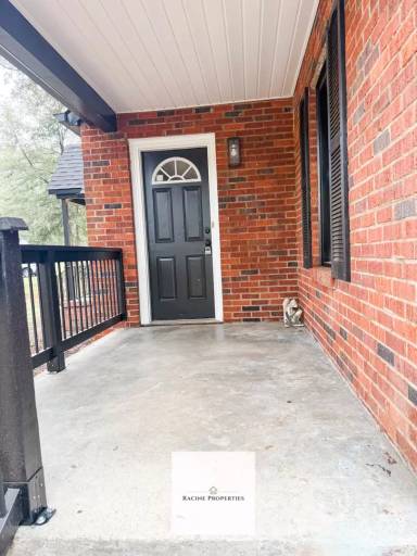 Main picture of 301 Churchill Cir