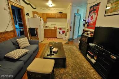 Main picture of 116 Hemenway St