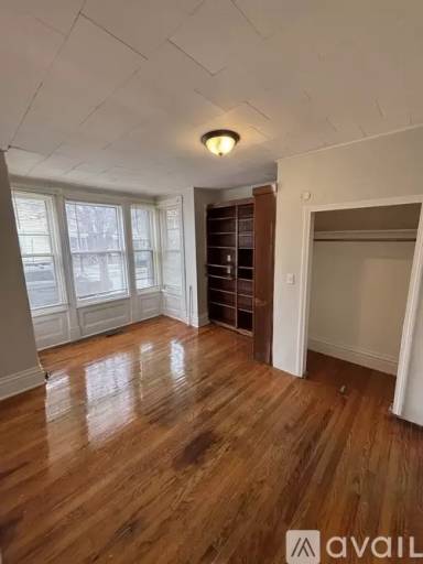 Main picture of 93 6th Ave