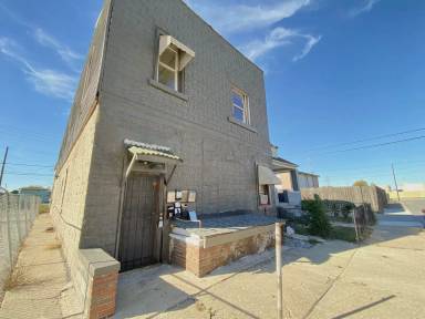 Main picture of 4716 McCook Ave