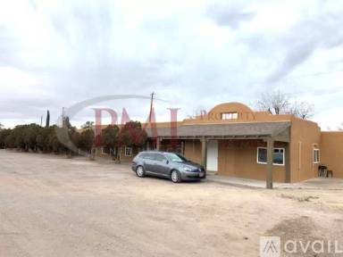 Main picture of 450 W Picacho Ave