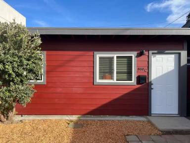 Main picture of 828 Napa Ave