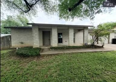 Main picture of 13406 Los Indios St