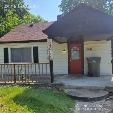 Main picture of 3201 N Layman Ave