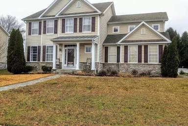 Main picture of 41 Rockwood Blvd