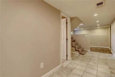Main picture of 1485 Saint Paul St