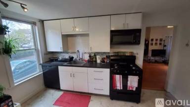 Main picture of 15 Leland St