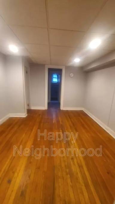 Main picture of 130 Bradley Ave