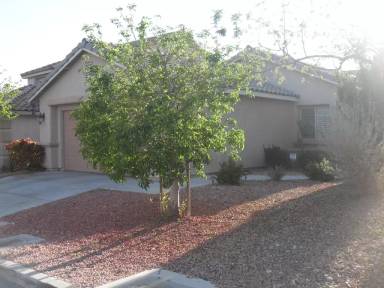 Main picture of 3233-3244 Little Stream St