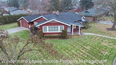 Main picture of 3732 S Manito Blvd