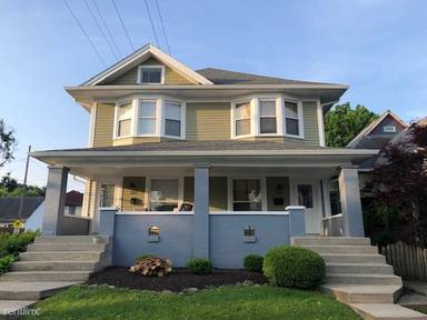 Main picture of 1323 E Vermont St