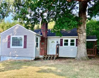 Main picture of 506 Thomas Rd