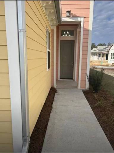 Main picture of 1696 Shoreside Dr