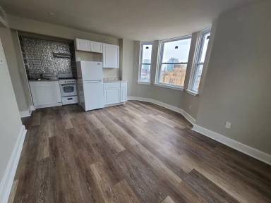 Main picture of 2135 Walnut St