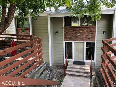 Main picture of 141 S Zang Way