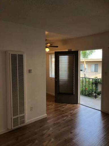 Main picture of 3959 Hamilton St