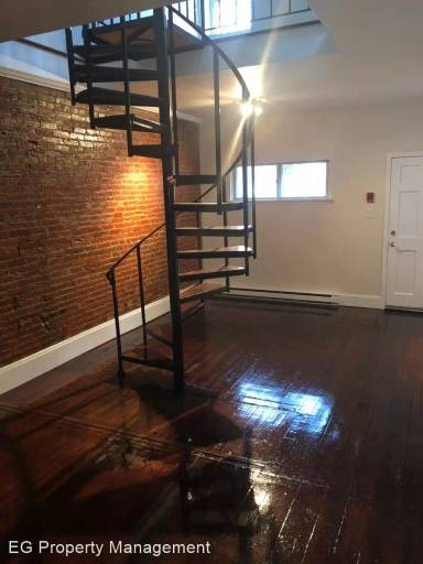 Main picture of 609 N 11th St