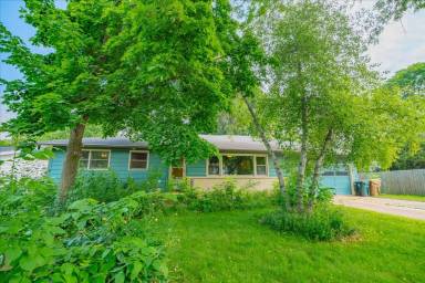 Main picture of 5310 Regent St