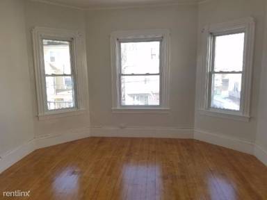 Main picture of 102 Winthrop St