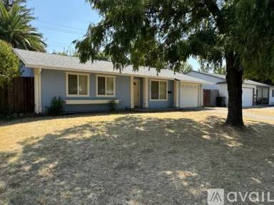 Main picture of 10844 Oakton Way