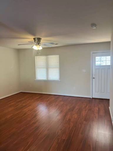 Main picture of 1111 Tabb Ave