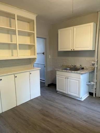 Main picture of 36 Hoffman Pl