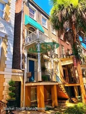 Main picture of 16 E Taylor St