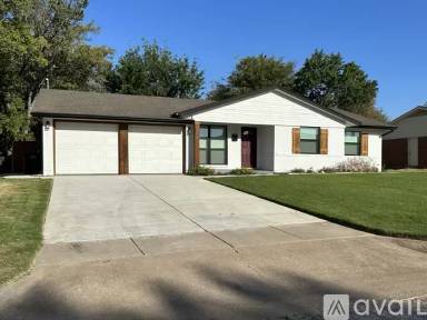 Main picture of 5709 Walraven Cir