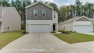 Main picture of 132 Whispering Wood Dr
