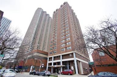 Main picture of 3639 N Pine Grove Ave Apartments