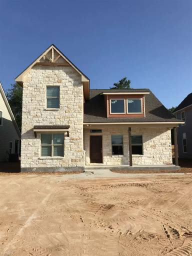Main picture of 108 Waverly Dr