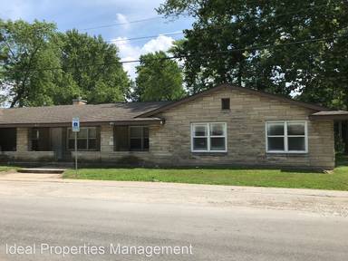 Main picture of 710 W Lenox Ave