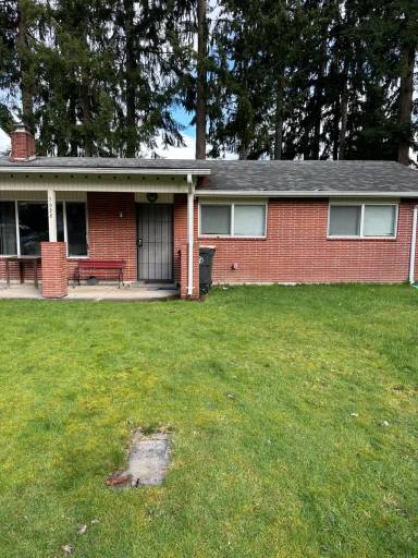 Main picture of 1038 Midway Dr NE