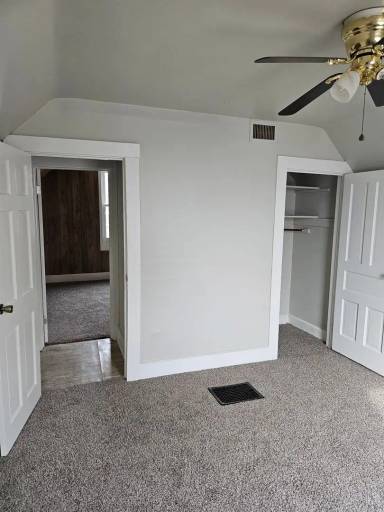 Main picture of 707 E Iowa St