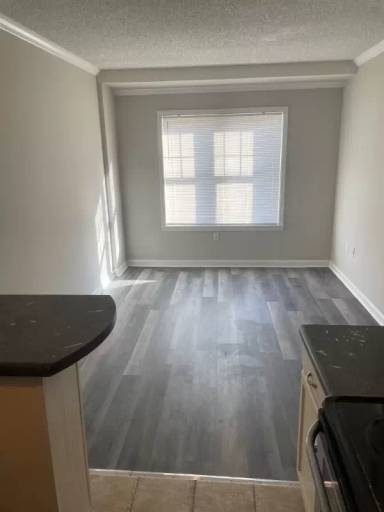 Main picture of 2002 Greene St Apartments